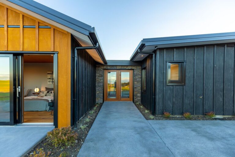 Architectural Integrity: Avoiding Common Entrance Architectural Mistakes